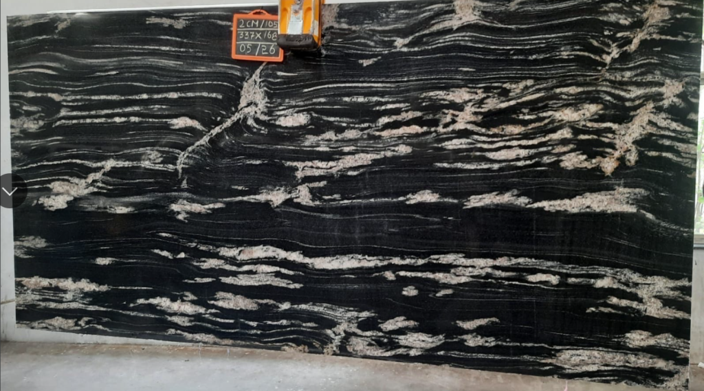 Black Titanium
(Vân rối)