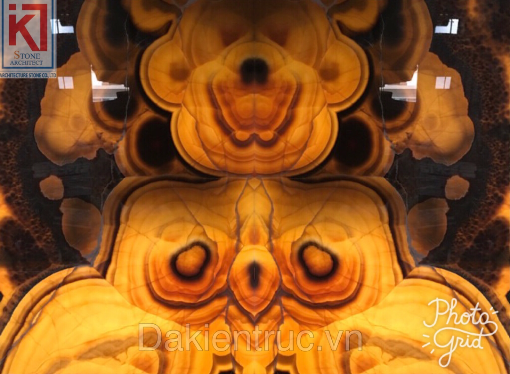 Tranh Onyx vân đối xứng “Con Cú”